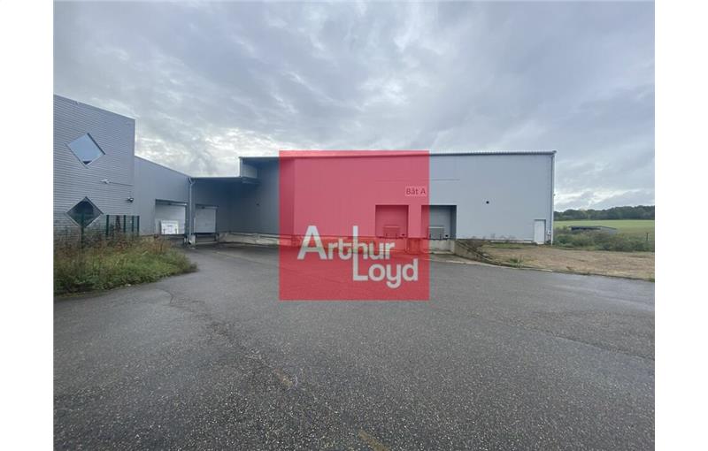 Location d'entrepôt de 835 m² à Moret-sur-Loing - 77250 photo - 1