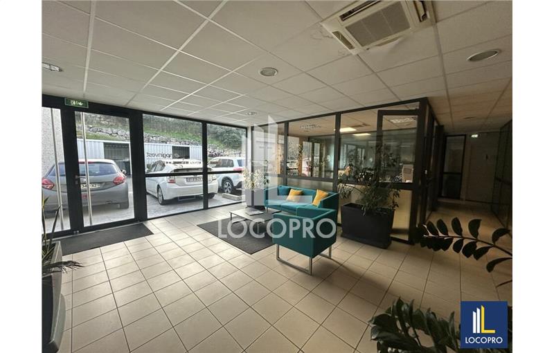 Location d'entrepôt de 1 047 m² à Mouans-Sartoux - 06370 photo - 1