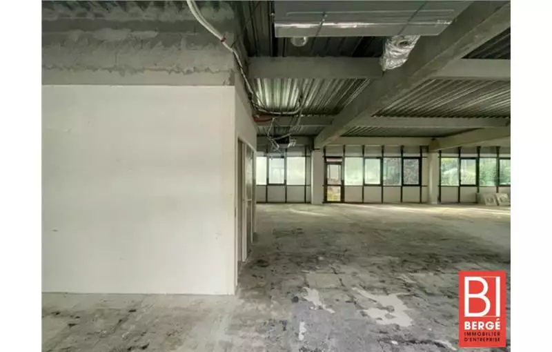 Location d'entrepôt de 230 m² à Mougins - 06250