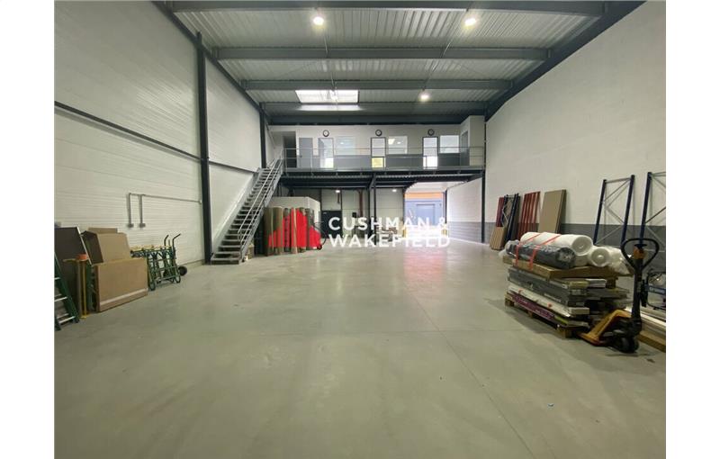 Location d'entrepôt de 340 m² à Muret - 31600 photo - 1