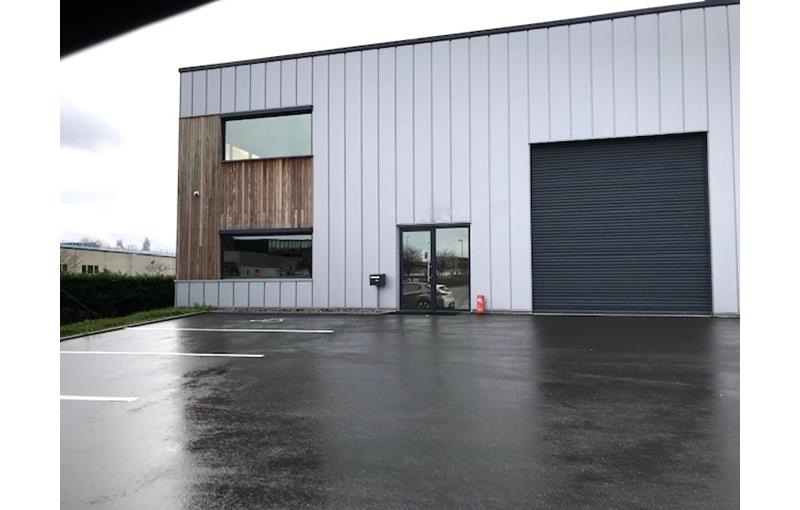 Location d'entrepôt de 597 m² à Neuville-en-Ferrain - 59960 photo - 1