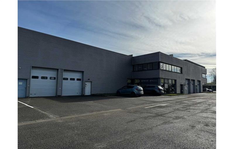 Location d'entrepôt de 855 m² à Niederhausbergen - 67207 photo - 1