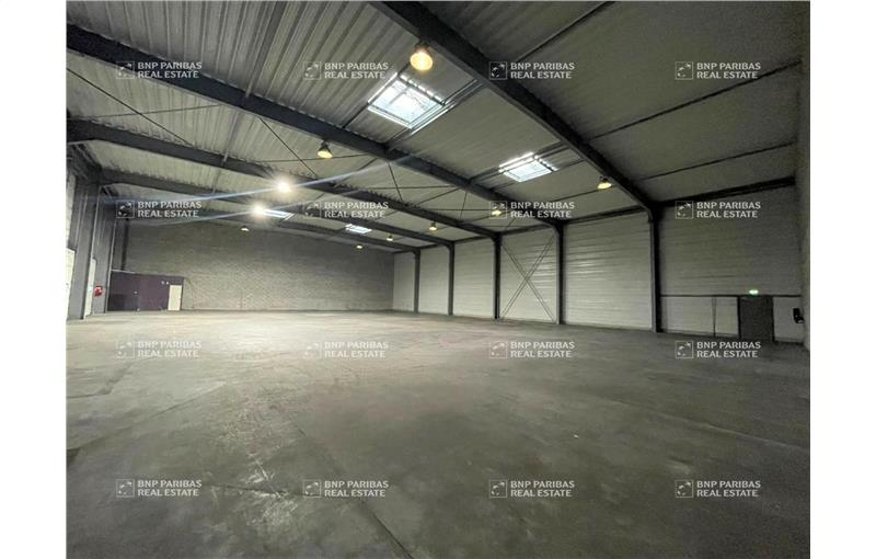 Location d'entrepôt de 1 015 m² à Nieppe - 59850 photo - 1