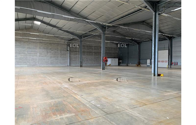 Location d'entrepôt de 2 508 m² à Nîmes - 30000 photo - 1