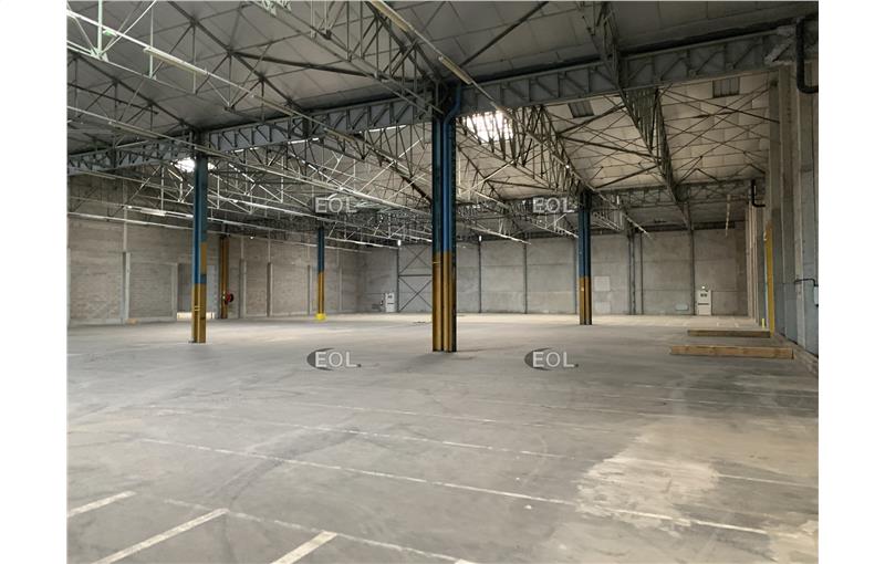 Location d'entrepôt de 8 345 m² à Nîmes - 30000 photo - 1
