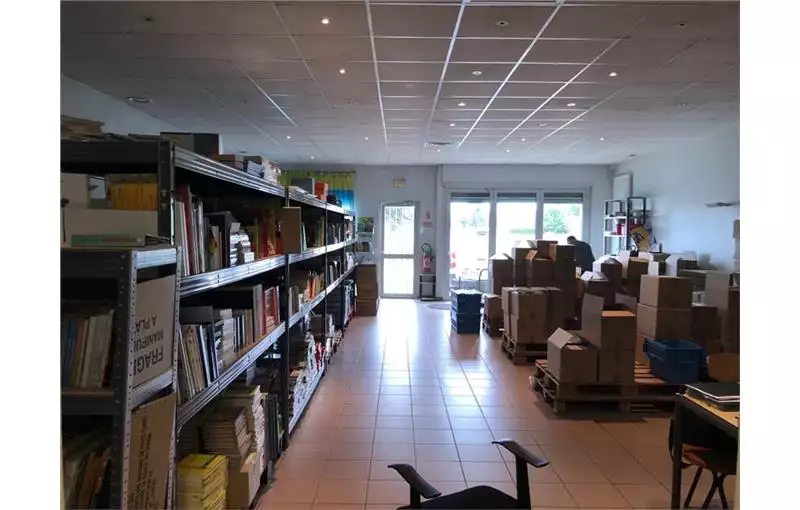 Location d'entrepôt de 140 m² à Notre-Dame-d'Oé - 37390