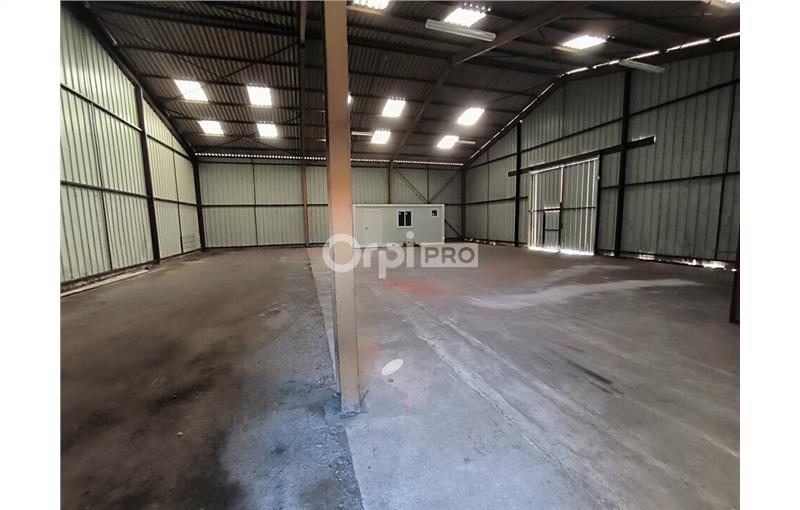 Location d'entrepôt de 350 m² à Objat - 19130 photo - 1