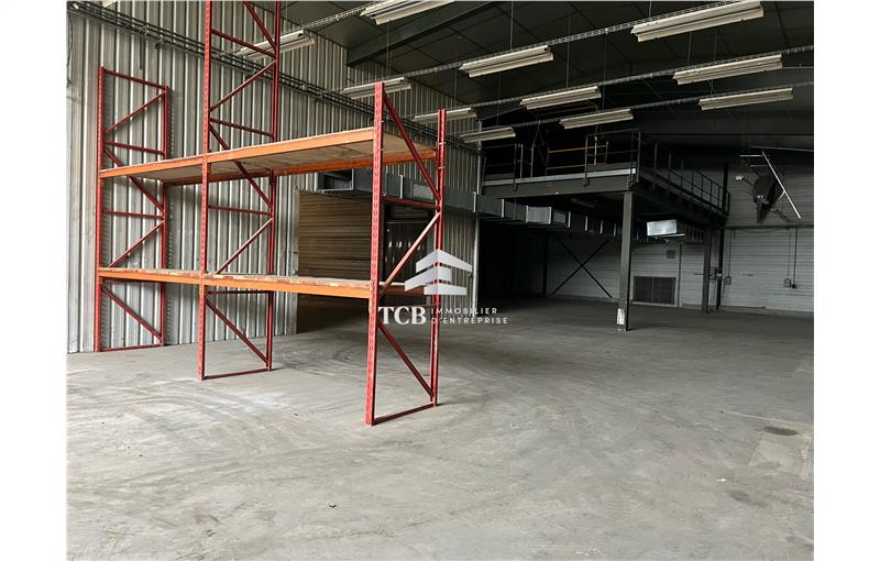 Location d'entrepôt de 1 900 m² à Orvault - 44700 photo - 1