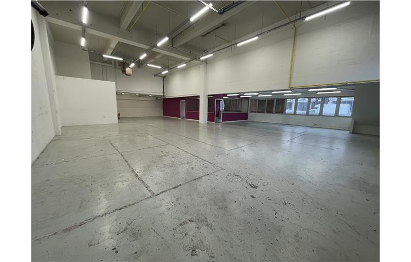 Location d'entrepôt de 284 m² à Paris 18 - 75018 photo - 1