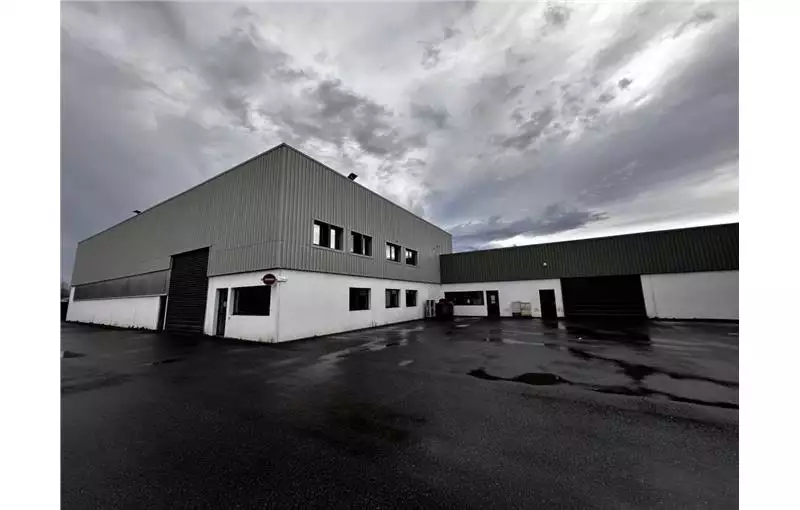 Location d'entrepôt de 1219 m² à Pau - 64000