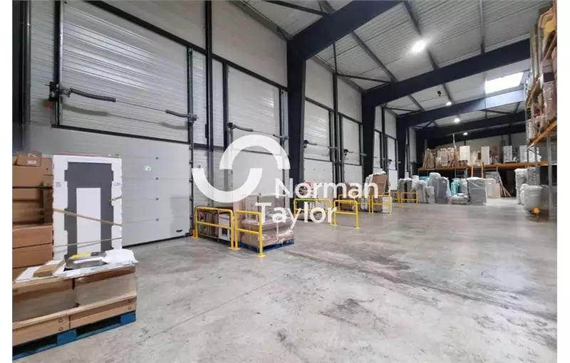 Location d'entrepôt de 1640 m² à Perpignan - 66000