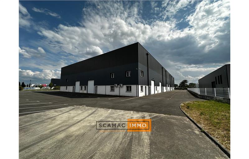 Location d'entrepôt de 3 300 m² à Plaisance-du-Touch - 31830 photo - 1