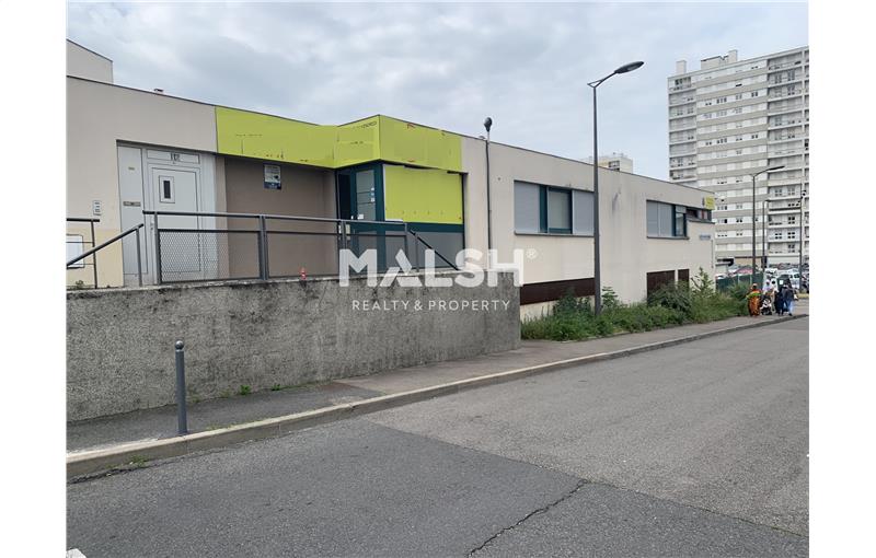 Location d'entrepôt de 577 m² à Rillieux-la-Pape - 69140 photo - 1