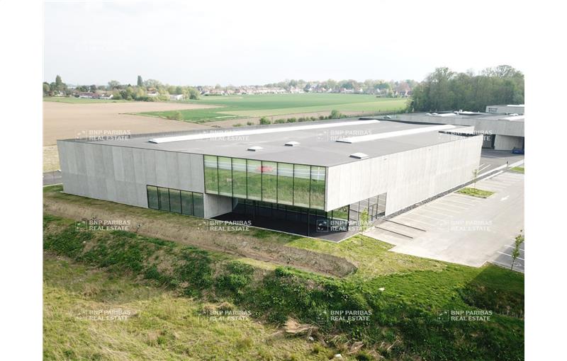 Location d'entrepôt de 3 065 m² à Roncq - 59223 photo - 1