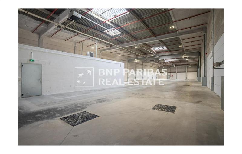 Location d'entrepôt de 1 528 m² à Rosny-sous-Bois - 93110 photo - 1