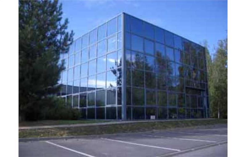 Location d'entrepôt de 405 m² à Saclay - 91400 photo - 1