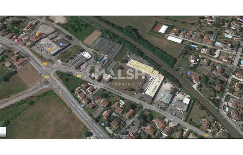 Location d'entrepôt de 1 450 m² à Saint-Alban-de-Roche - 38080 photo - 1