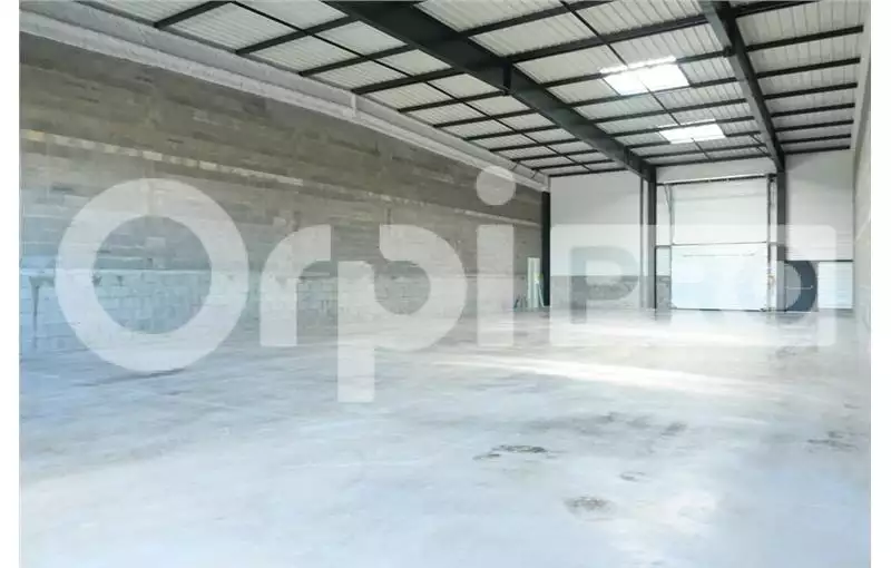 Location d'entrepôt de 436 m² à Saint-Alban-de-Roche - 38080