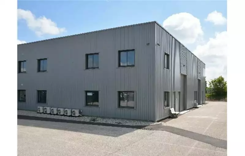 Location d'entrepôt de 394 m² à Saint-André-de-Corcy - 01390