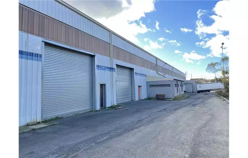 Location d'entrepôt de 880 m² à Saint-Christol-lès-Alès - 30380