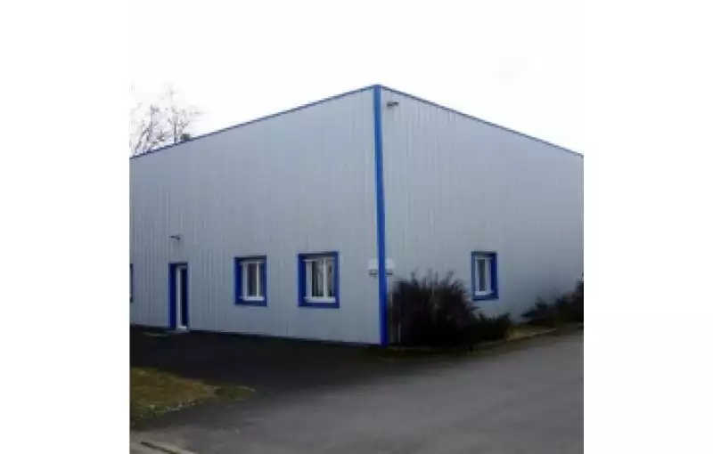 Location d'entrepôt de 400 m² à Saint-Claude-de-Diray - 41350
