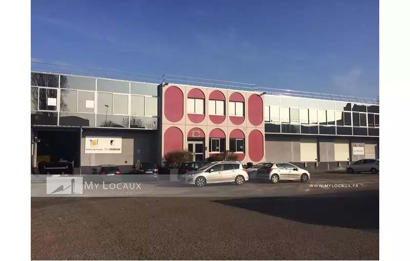 Location d'entrepôt de 4000 m² à Saint-Denis - 93200