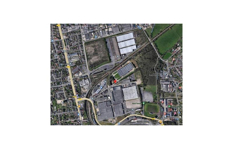 Location d'entrepôt de 11 921 m² à Saint-Doulchard - 18230 photo - 1
