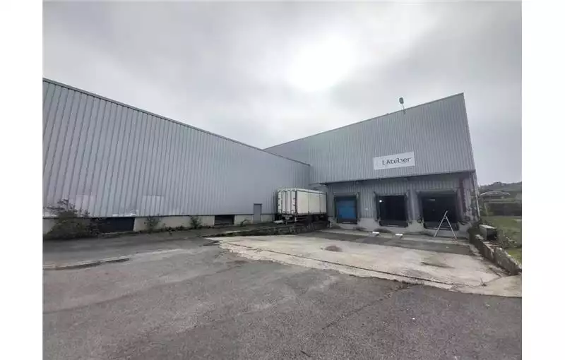 Location d'entrepôt de 9590 m² à Saint-Fargeau-Ponthierry - 77310