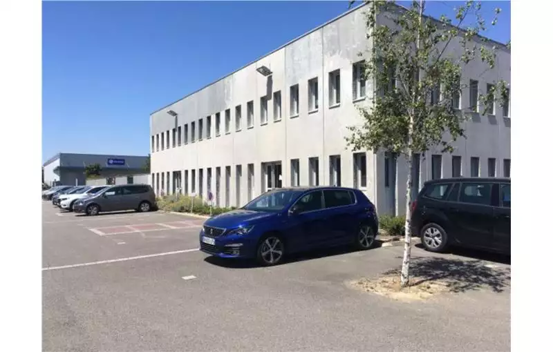 Location d'entrepôt de 3420 m² à Saint-Herblain - 44800