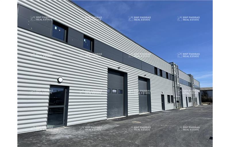 Location d'entrepôt de 444 m² à Saint-Jean-de-la-Ruelle - 45140 photo - 1