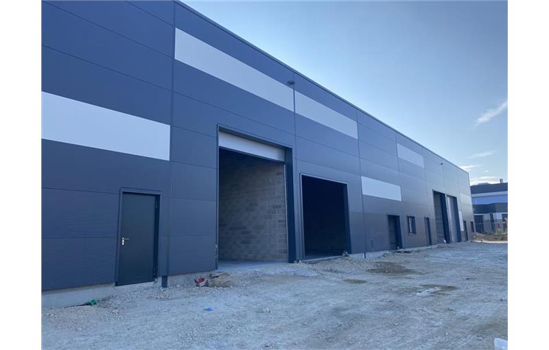 Location d'entrepôt de 2 445 m² à Saint-Laurent-des-Arbres - 30126 photo - 1