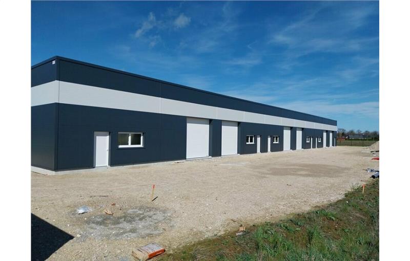 Location d'entrepôt de 346 m² à Saint-Léonard - 76400 photo - 1