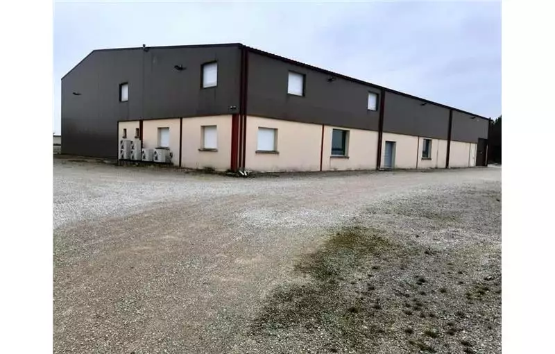Location d'entrepôt de 1200 m² à Saint-Martin-de-Bossenay - 10100