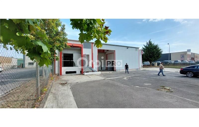 Location d'entrepôt de 384 m² à Saint-Maximin - 60740 photo - 1