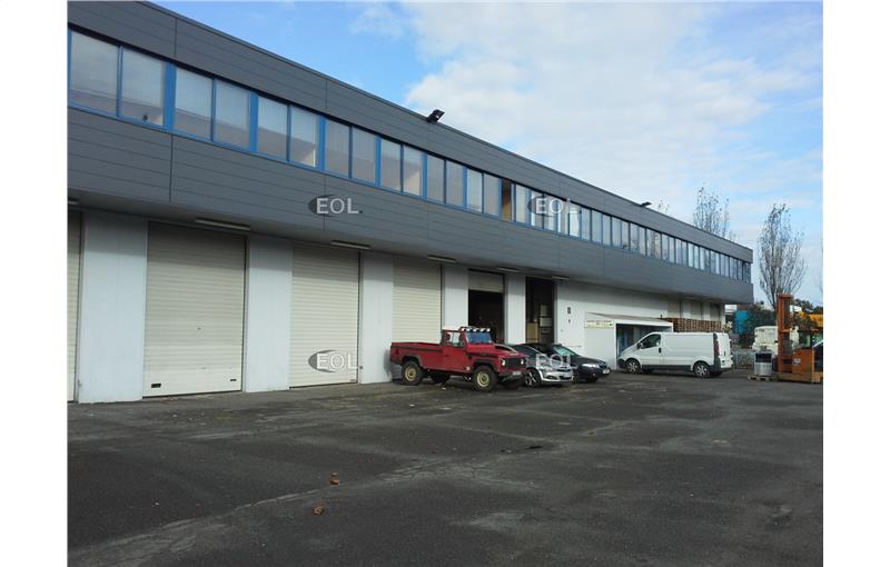 Location d'entrepôt de 964 m² à Saint-Ouen-l'Aumône - 95310 photo - 1