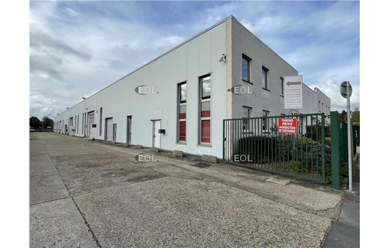 Location d'entrepôt de 150 m² à Saint-Ouen-l'Aumône - 95310 photo - 1