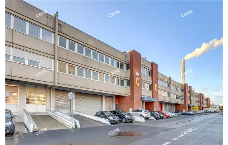 Location d'entrepôt de 7593 m² à Saint-Ouen - 93400