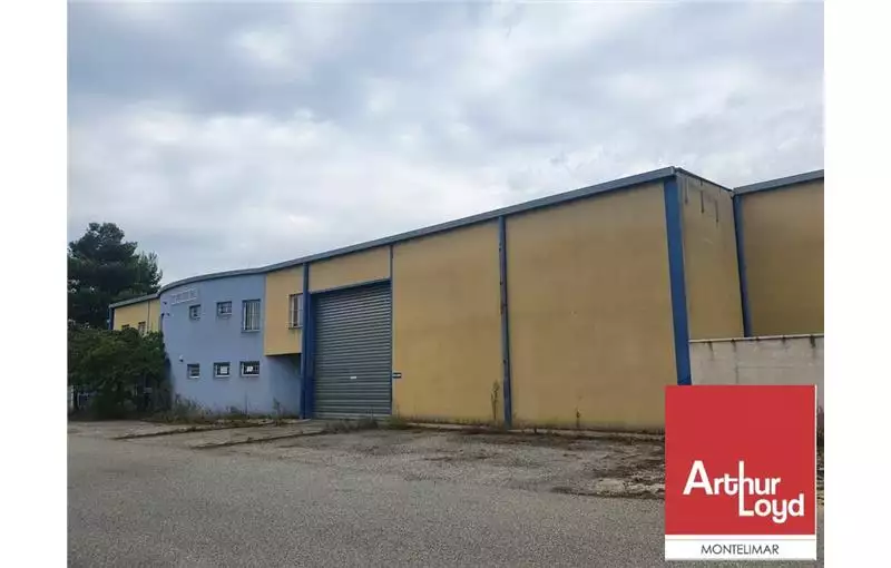 Location d'entrepôt de 1270 m² à Saint-Paul-Trois-Châteaux - 26130