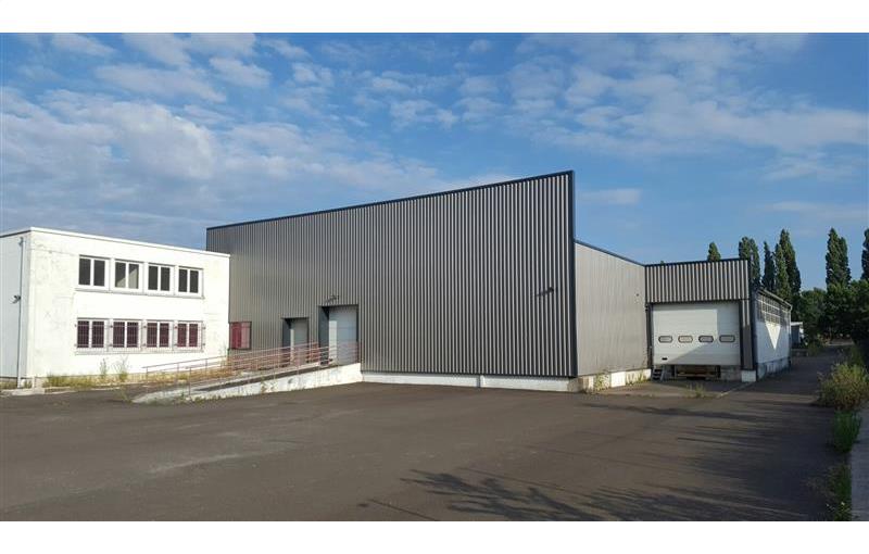Location d'entrepôt de 762 m² à Saint-Pierre-des-Corps - 37700 photo - 1