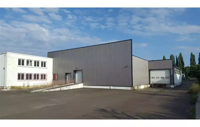 Location d'entrepôt de 762 m² à Saint-Pierre-des-Corps - 37700