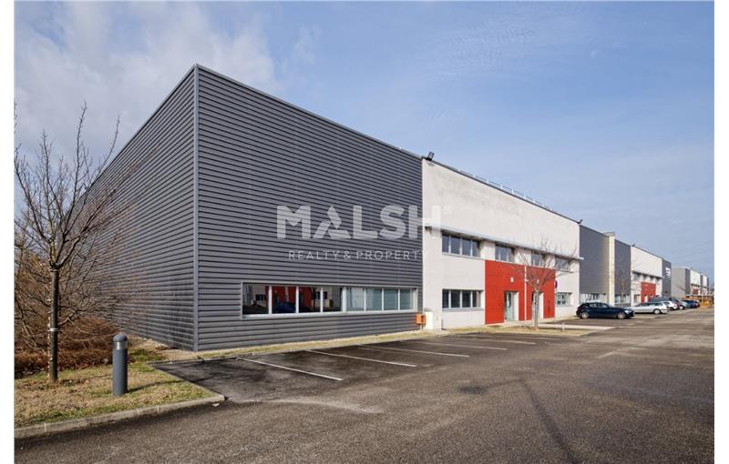 Location d'entrepôt de 7 195 m² à Saint-Priest - 69800 photo - 1