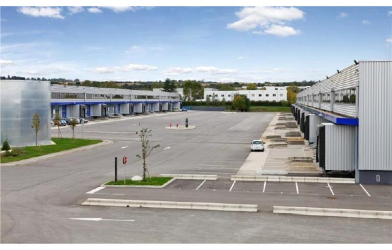 Location d'entrepôt de 1 783 m² à Saint-Quentin-Fallavier - 38070 photo - 1