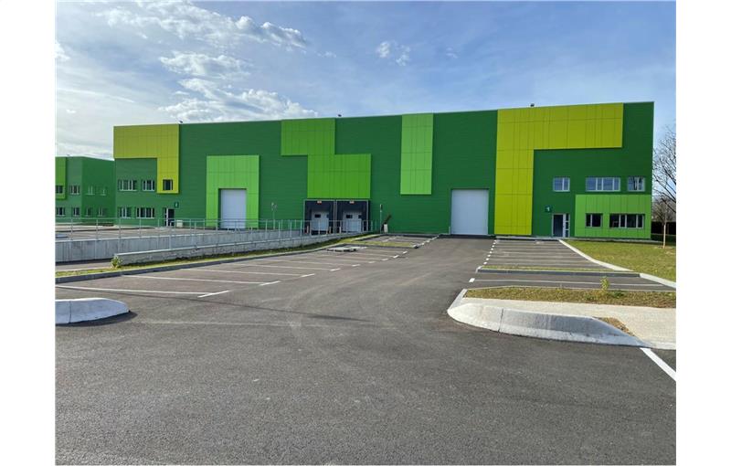 Location d'entrepôt de 7 738 m² à Saint-Quentin-Fallavier - 38070 photo - 1