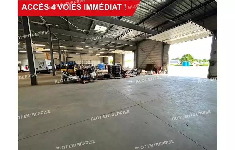 Location d'entrepôt de 1650 m² à Saint-Sauveur-des-Landes - 35133