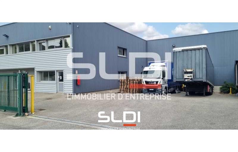 Location d'entrepôt de 3 474 m² à Saint-Vallier - 26240 photo - 1