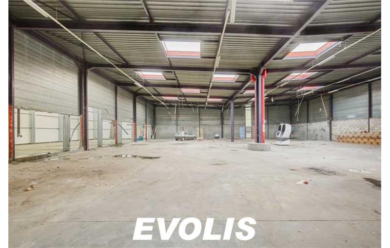 Location d'entrepôt de 1 748 m² à Sarcelles - 95200 photo - 1