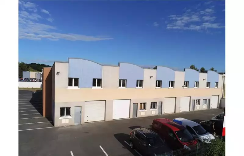 Location d'entrepôt de 82 m² à Savigny-le-Temple - 77176
