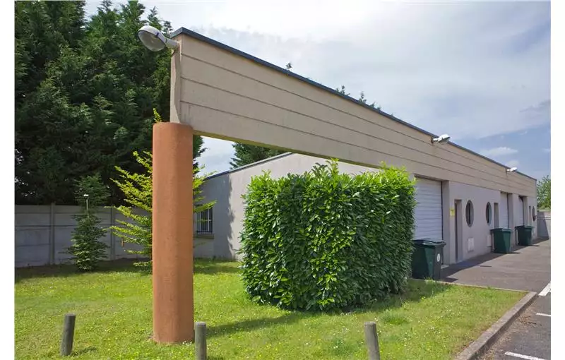 Location d'entrepôt de 63 m² à Savigny-le-Temple - 77176