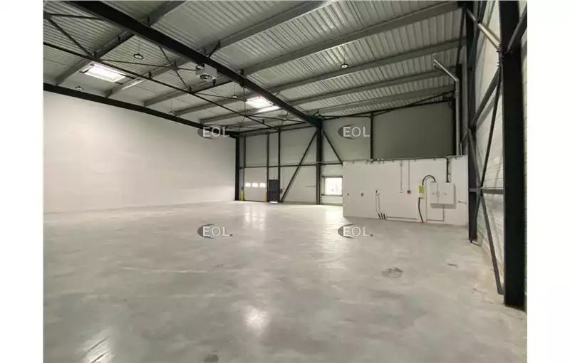 Location d'entrepôt de 526 m² à Savigny-le-Temple - 77176