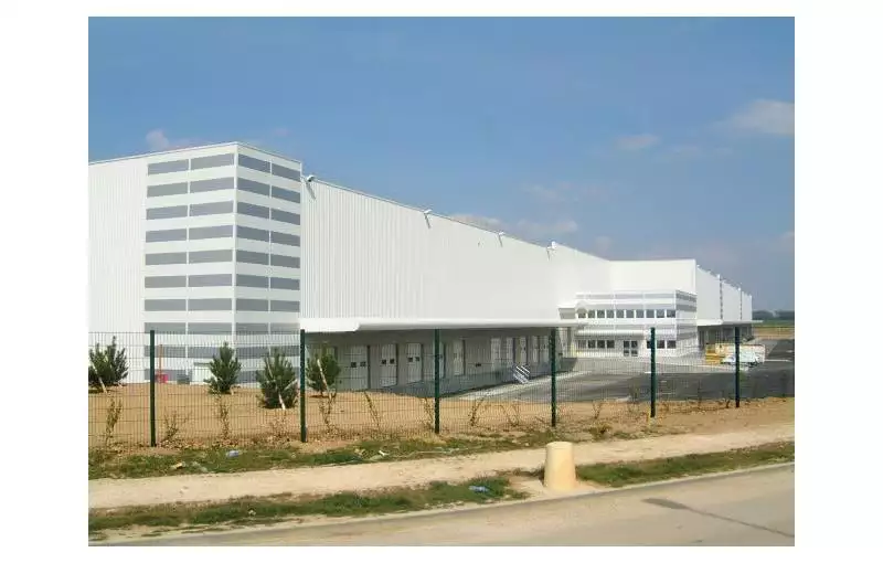 Location d'entrepôt de 8400 m² à Savigny-sur-Clairis - 89150